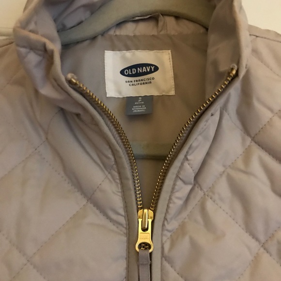 Old Navy quilted vest - Picture 2 of 5